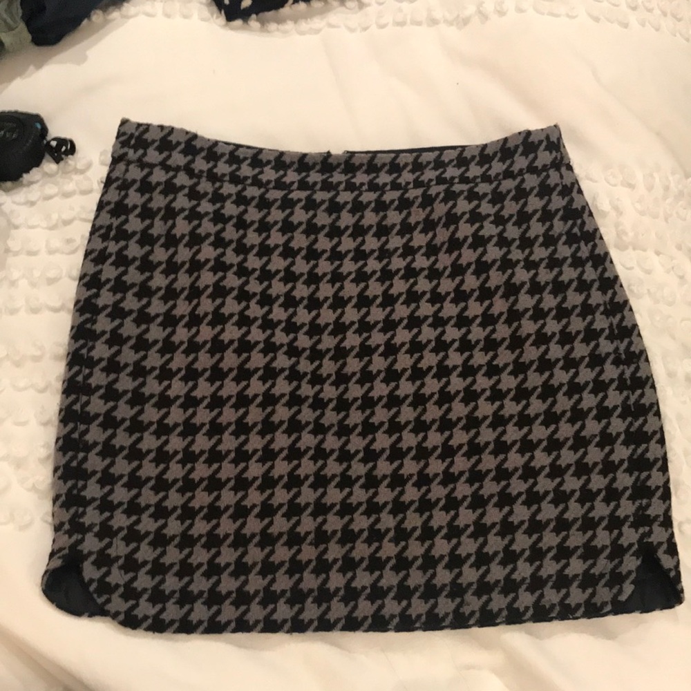 Jcrew patterned wool mini skirt - size 2
